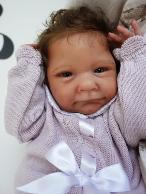 Ava - Image 20
